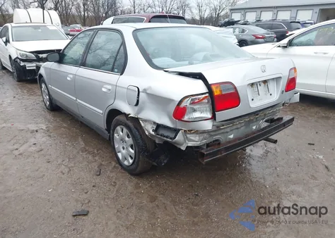 2000 Honda Civic Value Package from USA, damaged, VIN 2HGEJ6613YH577684